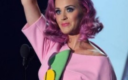 Katy Perry leva prêmio de melhor clipe do ano no VMA 2011; veja os vencedores