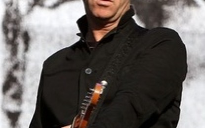 Ex-integrante do Smiths diz que Noel Gallagher lhe deve “uma fortuna” em aluguel.