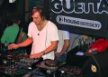 David Guetta, o DJ mais poderoso do mundo, faz aniversário; relembre seus amigos influentes.