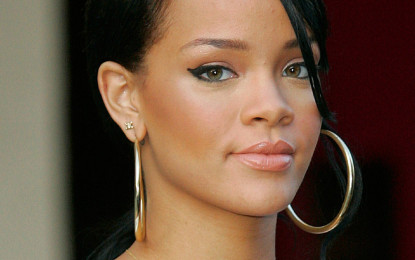 Rihanna libera mais um making of de novo clipe.