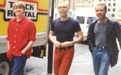 Baterista do Crowded House, Peter Jones morre aos 45 anos