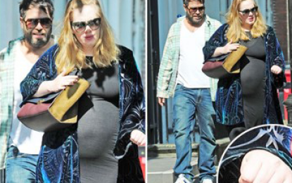 Site mostra Adele com barriga de grávida em passeio por Londres